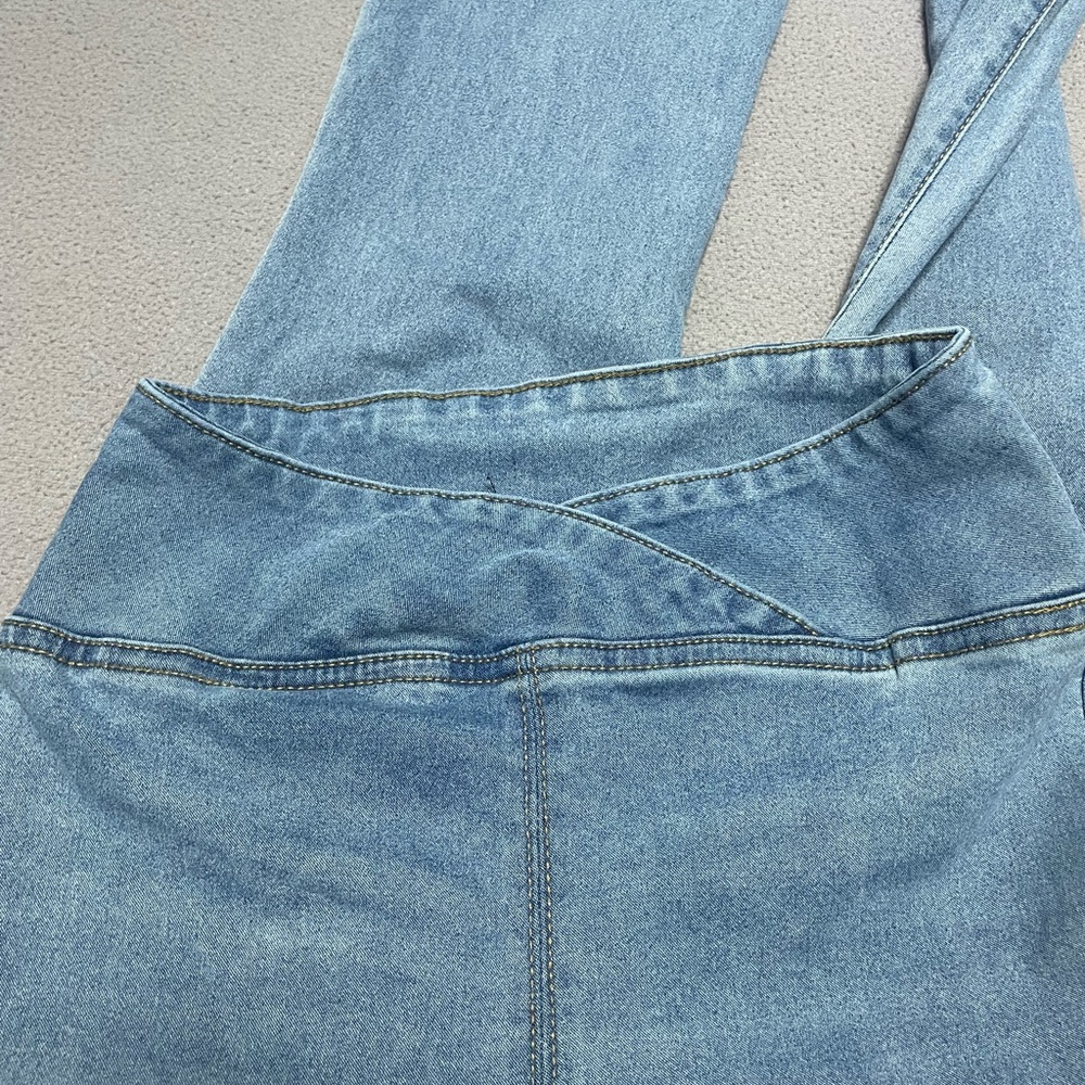Boot cut jeans
